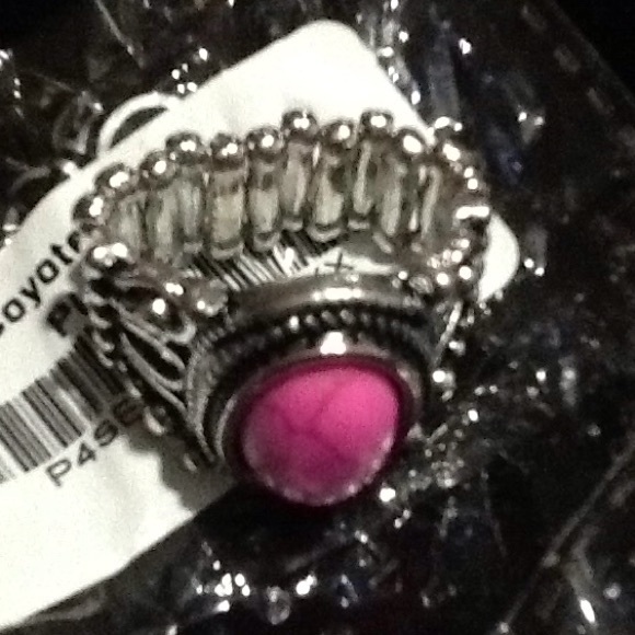 Ring - Picture 2 of 3